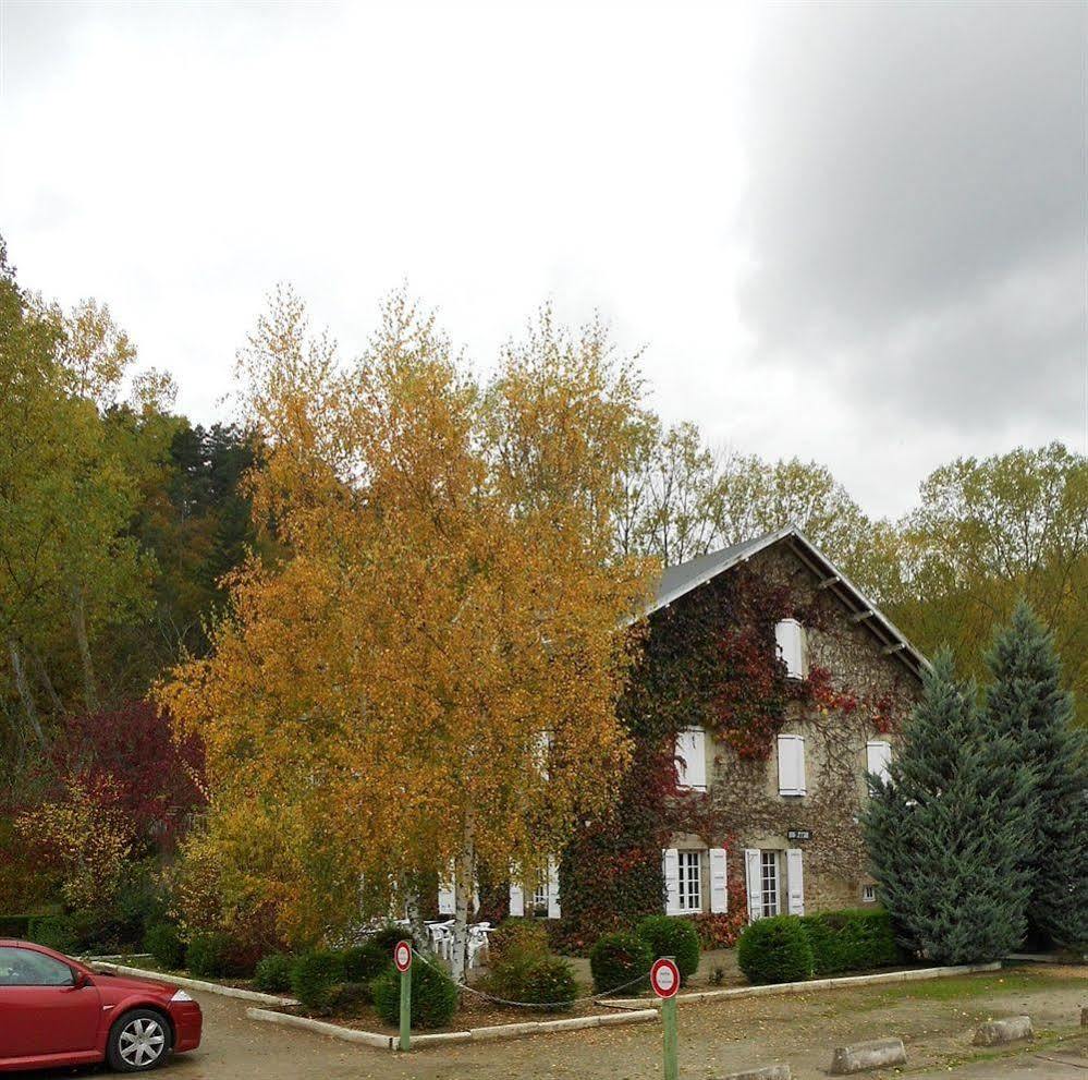 Hotel Restaurant Du Moulin De Barette Blavozy Exterior foto